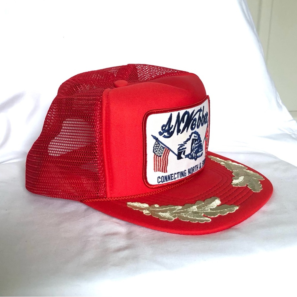 Vintage snap-back trucker hat